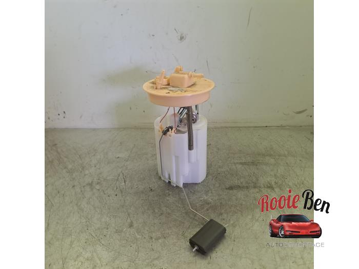 Usagé Pompe à carburant Ford Focus 4 Wagon 1.0 Ti-VCT EcoBoost 12V 125 Prix € 60,00 Règlement à la marge proposé par Rooie Ben autodemontage