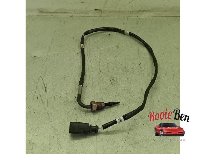 Usagé Sensor température d’échappement Volkswagen Passat Variant (3G5) 1.6 TDI 16V Prix € 25,00 Règlement à la marge proposé par Rooie Ben autodemontage