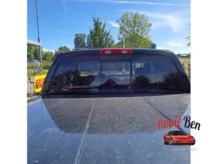 Używane Szyba tylna Dodge Ram 1500 (DR/DH/D1/DC/DM) 5.7 V8 Hemi 1500 4x4 Cena na żądanie oferowane przez Rooie Ben autodemontage