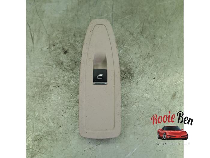 Usados Interruptor de ventanilla eléctrica BMW 3 serie (F30) 330e Precio € 15,00 Norma de margen ofrecido por Rooie Ben autodemontage