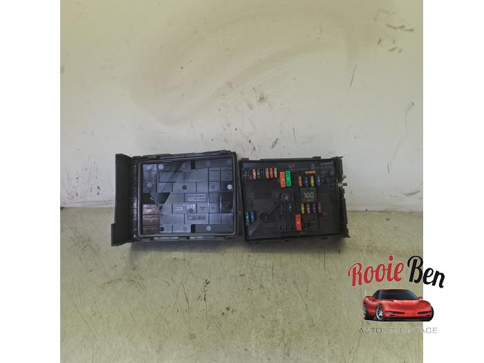 Begagnade Säkringsbox Volkswagen Tiguan (5N1/2) 1.4 TSI 16V 4Motion Pris € 25,00 Marginaltabell erbjuds av Rooie Ben autodemontage
