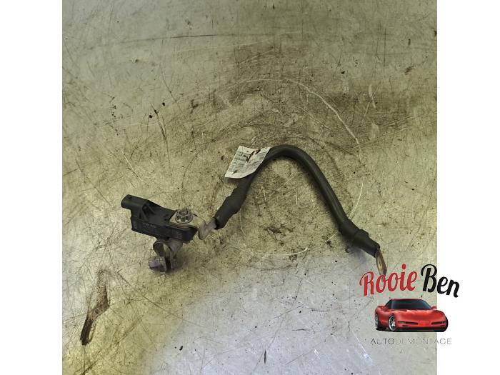 Begagnade Batterisensor Volkswagen Polo VI (AW1) 1.0 MPI 12V Pris € 20,00 Marginaltabell erbjuds av Rooie Ben autodemontage