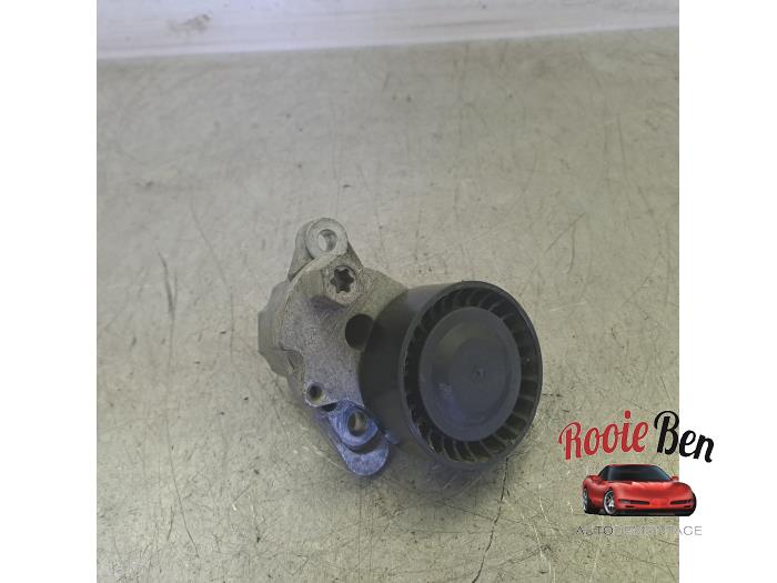 Usados Rodillo tensor correa múltiple Seat Leon (KLB) 1.0 TSI 12V Precio € 15,00 Norma de margen ofrecido por Rooie Ben autodemontage