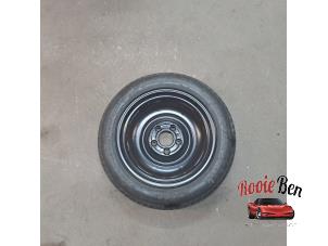 Usados Rueda de galleta Kia Cee'd (JDB5) 1.6 GDI 16V Precio € 50,00 Norma de margen ofrecido por Rooie Ben autodemontage