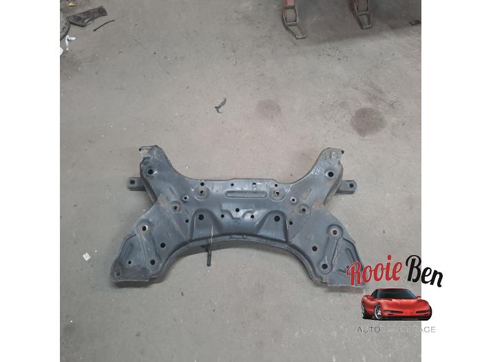 Used Subframe Kia Cee'd (JDB5) 1.6 GDI 16V Price € 100,00 Margin scheme offered by Rooie Ben autodemontage