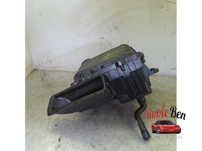 Begagnade Luftfilterhus Audi Q2 (GAB/GAG) 1.5 35 TFSI 16V Pris € 100,00 Marginaltabell erbjuds av Rooie Ben autodemontage