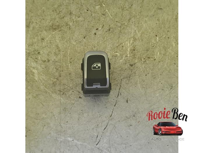 Usados Interruptor de ventanilla eléctrica Audi Q2 (GAB/GAG) 1.5 35 TFSI 16V Precio € 25,00 Norma de margen ofrecido por Rooie Ben autodemontage