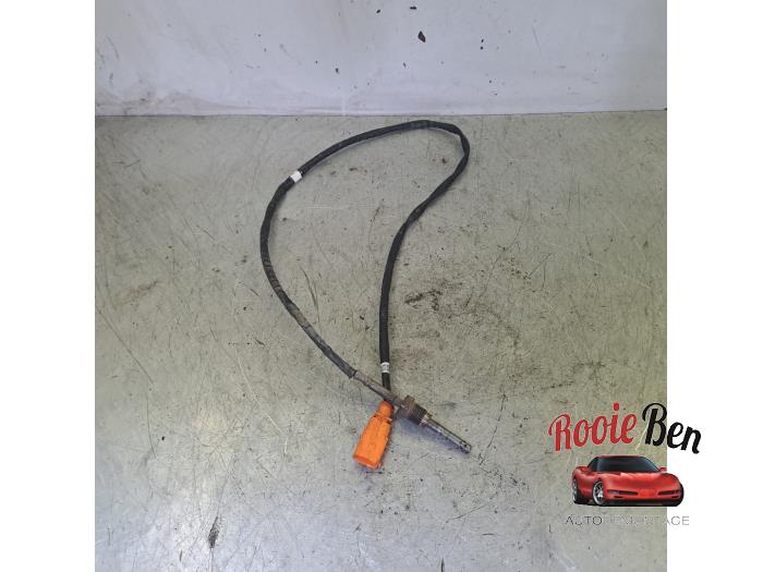 Usagé Sensor température d’échappement Volkswagen Caddy III (2KA,2KH,2CA,2CH) 1.6 TDI 16V Prix € 25,00 Règlement à la marge proposé par Rooie Ben autodemontage