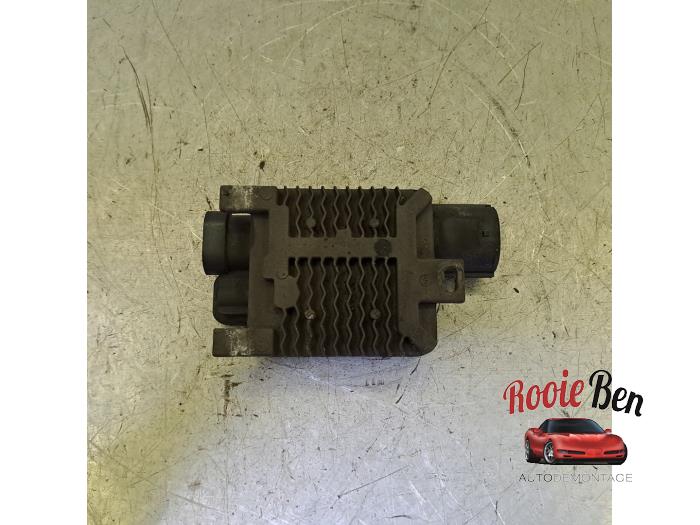 Używane Modul wentylator Volvo V70 (BW) 1.6 T4 16V Cena € 25,00 Procedura marży oferowane przez Rooie Ben autodemontage