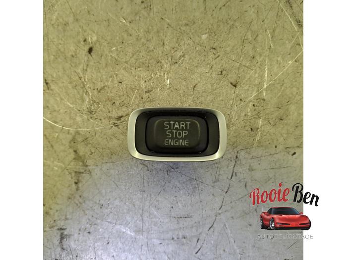 Używane Przelacznik Start/Stop Volvo V70 (BW) 1.6 T4 16V Cena € 25,00 Procedura marży oferowane przez Rooie Ben autodemontage