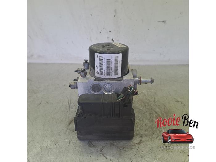 Gebrauchte ABS Pumpe Dodge Nitro 2.8 CRD 16V 4x4 Preis € 150,00 Margenregelung angeboten von Rooie Ben autodemontage