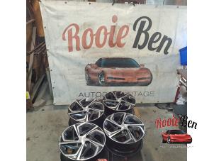 Usados Juego de llantas Hyundai i30 Wagon (PDEF5) 1.5 T-GDI 16V Hybrid 48V Precio de solicitud ofrecido por Rooie Ben autodemontage