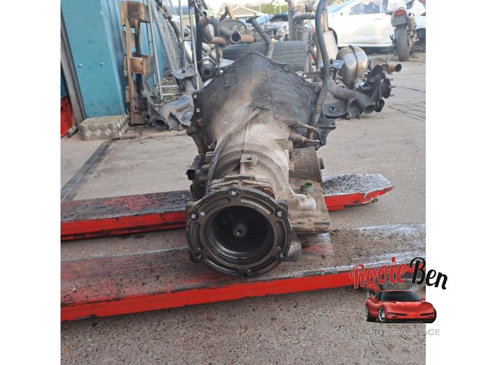 Getriebe van een Chevrolet K-Serie 4x4 5.7 V8 TBI K107 1995