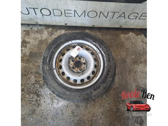Begagnade Hjul + vinterdäck Mercedes Vito (447.6) 2.2 114 CDI 16V Pris € 75,00 Marginaltabell erbjuds av Rooie Ben autodemontage