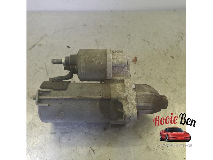 Anlasser van een Fiat Doblo Cargo (263) 1.3 MJ 16V DPF Euro 5 2017