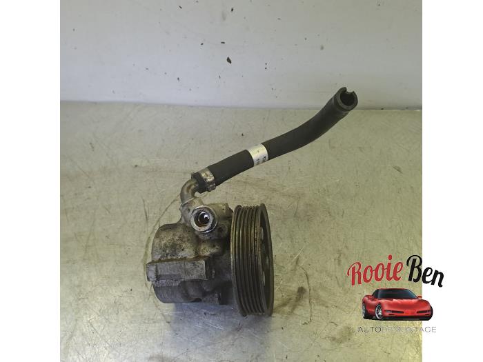 Usagé Pompe de direction Fiat Doblo Cargo (263) 1.3 MJ 16V DPF Euro 5 Prix € 50,00 Règlement à la marge proposé par Rooie Ben autodemontage