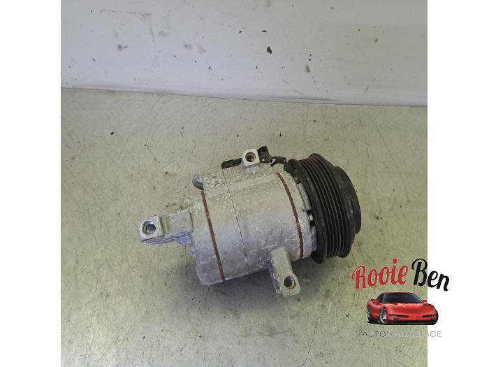 Usagé Pompe clim Hyundai i10 1.0 12V Prix € 150,00 Règlement à la marge proposé par Rooie Ben autodemontage