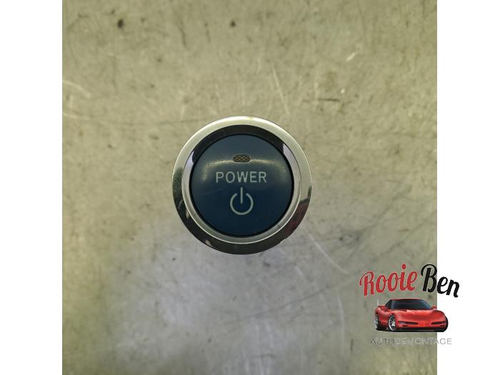 Usagé Commande start/stop Toyota Auris (E15) 1.8 16V HSD Full Hybrid Prix € 25,00 Règlement à la marge proposé par Rooie Ben autodemontage