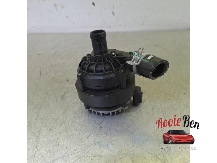 Begagnade Vattenpump Renault Arkana (RJLL) 1.6 E-Tech 145 16V Pris € 75,00 Marginaltabell erbjuds av Rooie Ben autodemontage