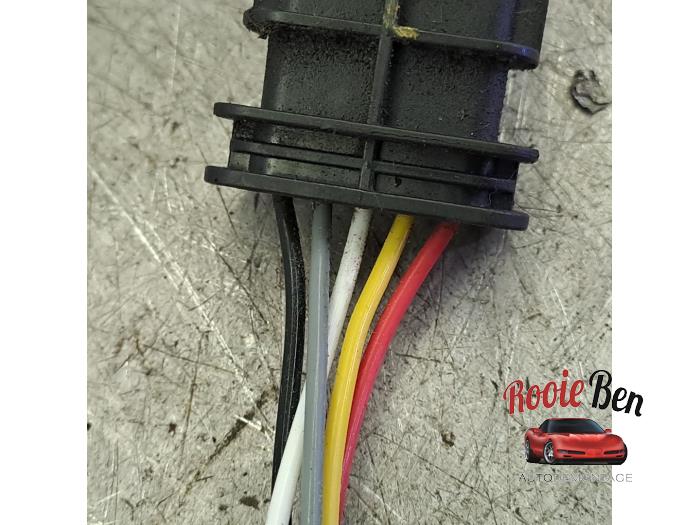 Sonde lambda d'un Peugeot 308 SW (L4/L9/LC/LJ/LR) 1.2 12V e-THP PureTech 110 2020