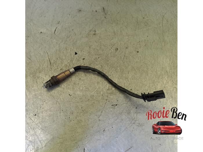 Usados Sonda Lambda Peugeot 308 SW (L4/L9/LC/LJ/LR) 1.2 12V e-THP PureTech 110 Precio € 25,00 Norma de margen ofrecido por Rooie Ben autodemontage