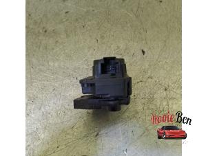 Moteur De Clapet De Réglage Chauffage Pour Peugeot 308 I Phase 1 - Réf. N101980G - Occasion