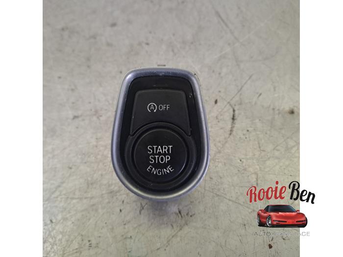 Używane Przelacznik Start/Stop BMW 1 serie (F20) 118i 1.5 TwinPower 12V Cena € 25,00 Procedura marży oferowane przez Rooie Ben autodemontage