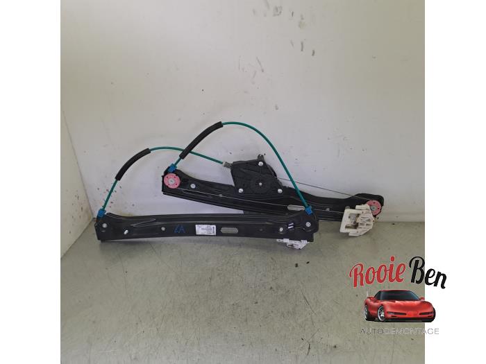 Door window regulator with motor