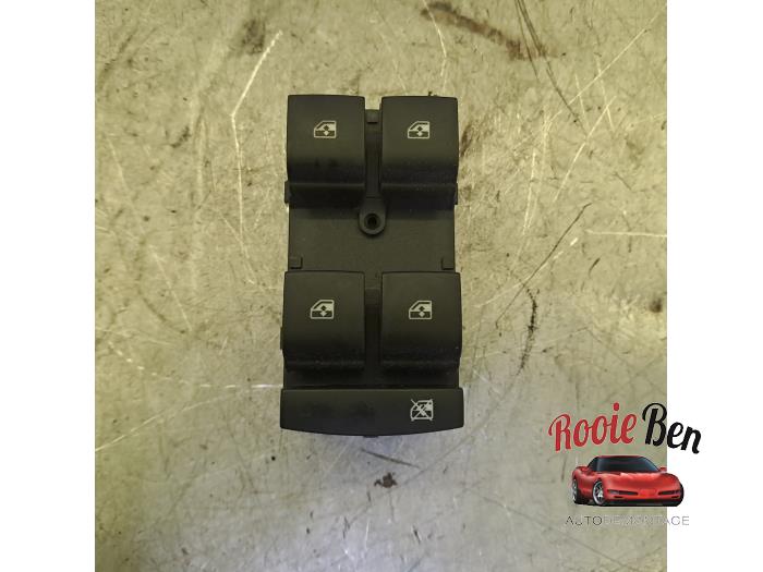 Usados Interruptor combinado de ventanillas Opel Meriva (B) 1.4 Turbo 16V Ecotec Precio € 25,00 Norma de margen ofrecido por Rooie Ben autodemontage