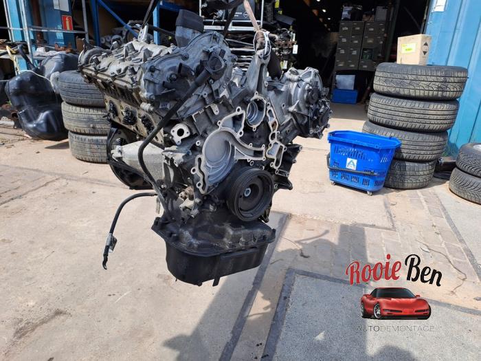 Motor van een Mercedes-Benz ML II (164/4JG) 3.5 350 4-Matic V6 24V 2005