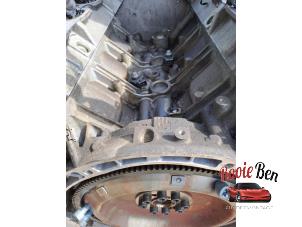Motor van een Mercedes-Benz ML II (164/4JG) 3.5 350 4-Matic V6 24V 2005