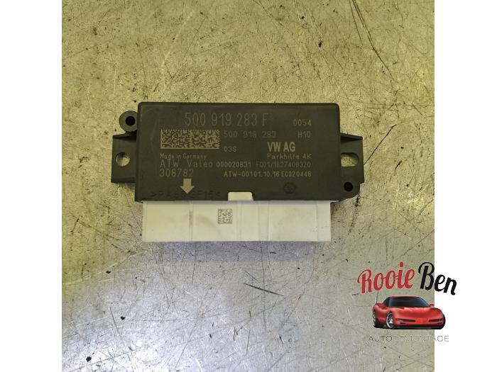 Begagnade PDC-modul Seat Leon (5FB) 1.0 TSI 12V Pris € 50,00 Marginaltabell erbjuds av Rooie Ben autodemontage