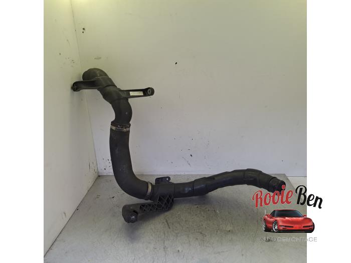 Usagé Tuyau intercooler Audi Q3 (8UB/8UG) 2.0 TDI 16V 140 Prix € 100,00 Règlement à la marge proposé par Rooie Ben autodemontage