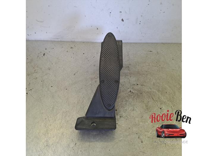 Używane Pedal gazu Mini Mini (R56) 1.6 16V One Cena € 30,00 Procedura marży oferowane przez Rooie Ben autodemontage