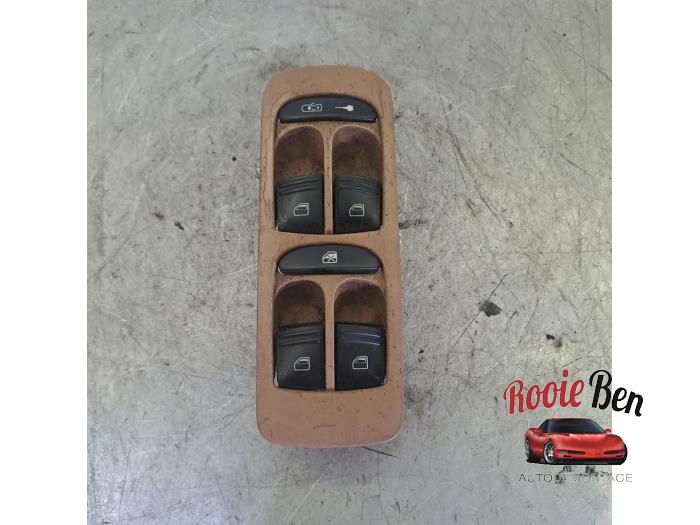 Usados Interruptor combinado de ventanillas Porsche Cayenne (9PA) 4.5 S V8 32V Precio € 25,00 Norma de margen ofrecido por Rooie Ben autodemontage