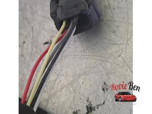 Lambda probe from a Opel Astra J Sports Tourer (PD8/PE8/PF8) 1.7 CDTi 16V 2013