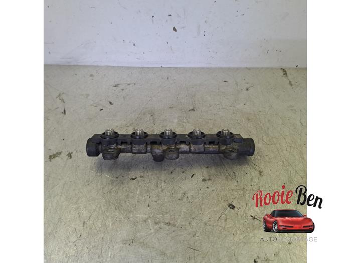Usagé Système d'injection Renault Master III (MA/MB/MC/MD/MH/MF/MG/MH) 2.3 dCi 16V Prix € 25,00 Règlement à la marge proposé par Rooie Ben autodemontage