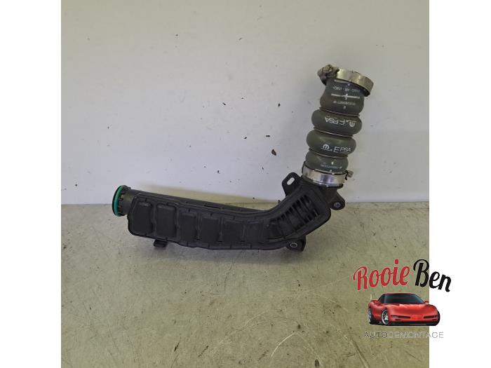 Gebrauchte Intercooler Rohr Peugeot 208 II (UB/UH/UP) 1.2 Vti 12V PureTech 130 Preis € 30,00 Margenregelung angeboten von Rooie Ben autodemontage