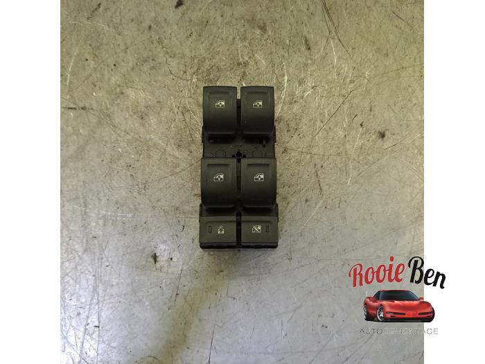 Usados Interruptor combinado de ventanillas Chevrolet Silverado 1500 Crew Cab Precio de solicitud ofrecido por Rooie Ben autodemontage