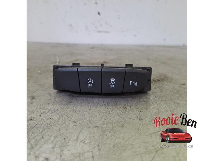 Używane Przelacznik Start/Stop Opel Astra K 1.2 Turbo 12V Cena € 25,00 Procedura marży oferowane przez Rooie Ben autodemontage