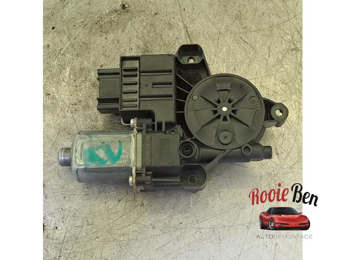 Usados Motor de ventanilla de puerta Volkswagen Taigo 1.0 TSI 110 12V Precio € 40,00 Norma de margen ofrecido por Rooie Ben autodemontage