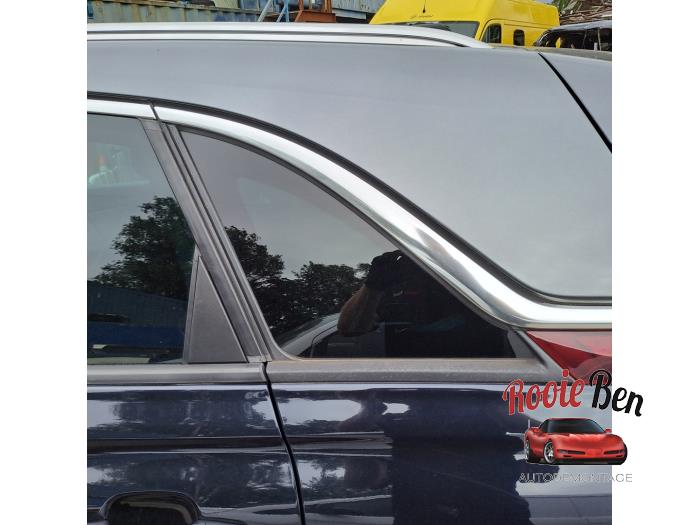 Usados Ventanilla triangular izquierda detrás Opel Crossland (X) 1.2 Turbo 12V Precio de solicitud ofrecido por Rooie Ben autodemontage