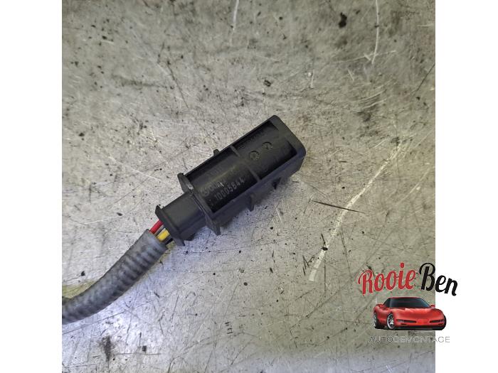 Lambda probe from a Mercedes-Benz C (W204) 2.2 C-180 CDI 16V BlueEFFICIENCY 2011