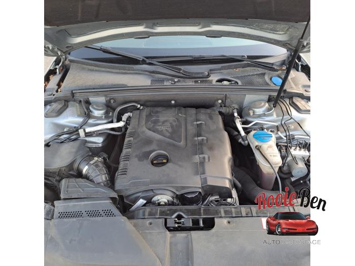 Engine from a Audi A4 (B8) 1.8 TFSI 16V 2009