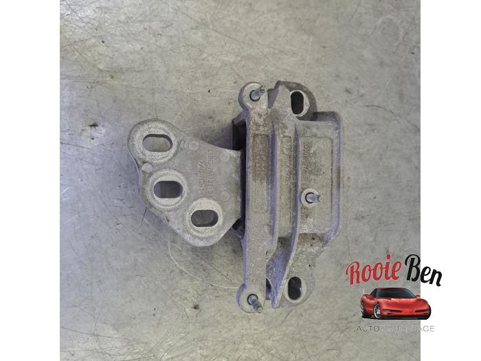 Used Engine mount Ford Fiesta 7 1.0 EcoBoost 12V Price € 25,00 Margin scheme offered by Rooie Ben autodemontage