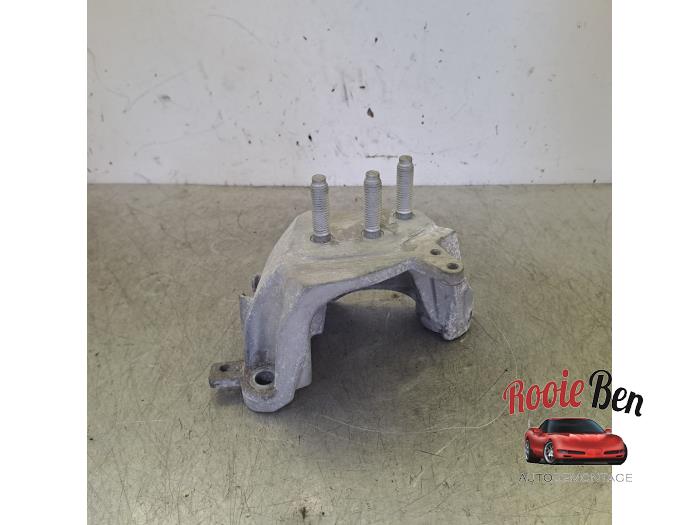 Used Engine mount Ford Fiesta 7 1.0 EcoBoost 12V Price € 25,00 Margin scheme offered by Rooie Ben autodemontage