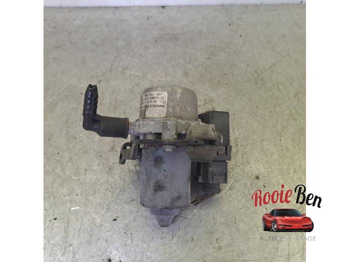 Begagnade Boosterpump Volkswagen Polo VI (AW1) 1.0 TSI 12V Pris € 25,00 Marginaltabell erbjuds av Rooie Ben autodemontage