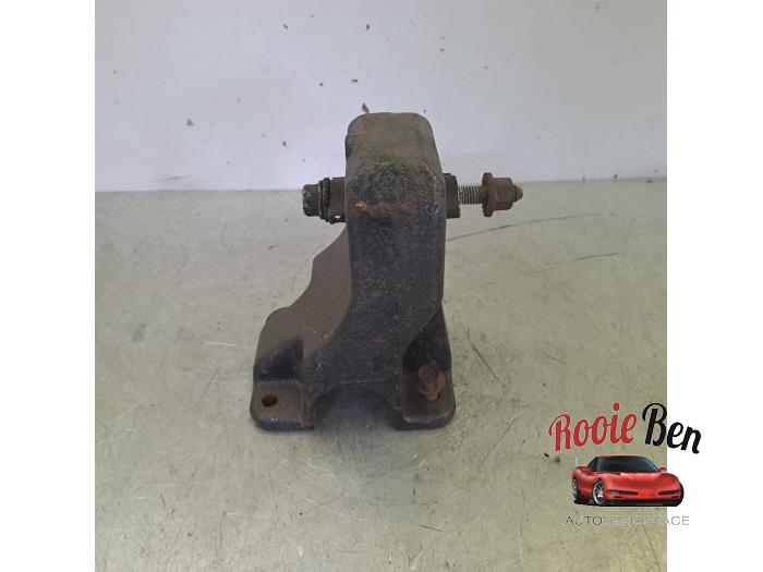 Usagé Support moteur Dodge Ram 1500 (DR/DH/D1/DC/DM) 5.7 V8 Hemi 1500 4x2 Prix sur demande proposé par Rooie Ben autodemontage