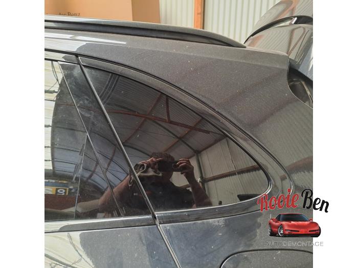 Usados Ventanilla triangular izquierda detrás Porsche Cayenne III (9YA) 3.0 V6 Turbo 24V E-Hybrid Precio de solicitud ofrecido por Rooie Ben autodemontage