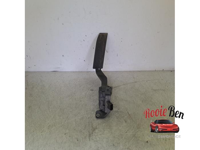 Używane Pedal gazu Jeep Commander (XK) 3.0 CRD Cena € 75,00 Procedura marży oferowane przez Rooie Ben autodemontage